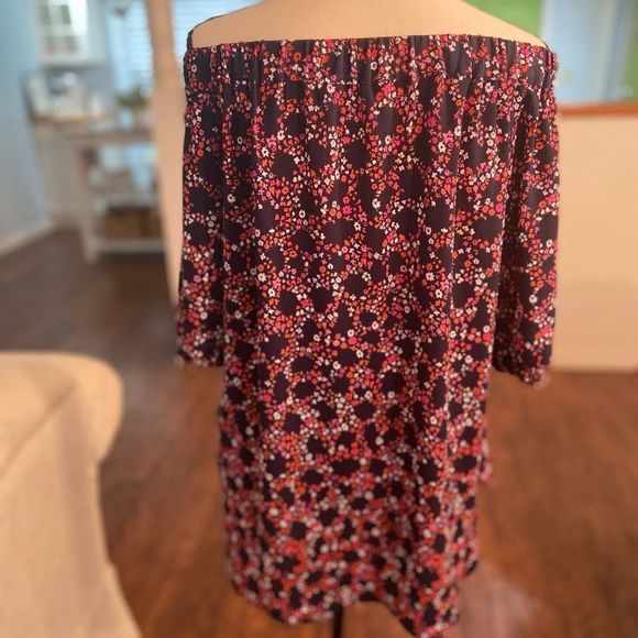 Michael Kors Off The Shoulder Tunic Style Top M 🌸 - Picture 5 of 6